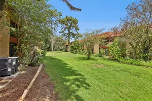2854 N Powers Dr, Orlando, FL 32818 - Photo 11