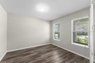 18935 Birchwood Groves Dr, Lutz, FL 33558 - Photo 9