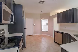 1116 Jessamine Lake Ct, Orlando, FL 32839 - Photo 9