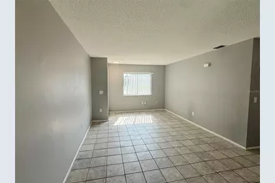 7425 Villas Oak Court, Orlando, FL 32835 - Photo 11