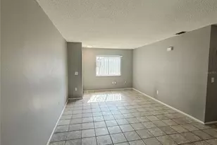 7425 Villas Oak Ct, Orlando, FL 32835 - Photo 11