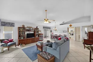 746 Harrington Lake Dr N, Venice, FL 34293 - Photo 29