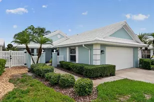 746 Harrington Lake Dr N, Venice, FL 34293 - Photo 5