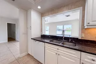 1672 Jupiter Rd, Venice, FL 34293 - Photo 23