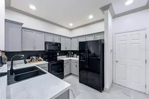 14061 Turning Leaf Dr, Orlando, FL 32828 - Photo 5