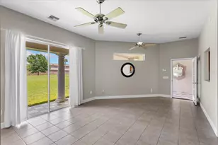 180 River Oaks Cir, Sanford, FL 32771 - Photo 17