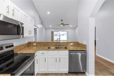 17020 Woodcrest Way, Clermont, FL 34714 - Photo 5