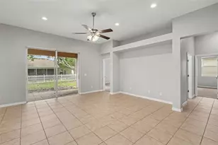 11432 Laurel Brook Ct, Riverview, FL 33569 - Photo 5