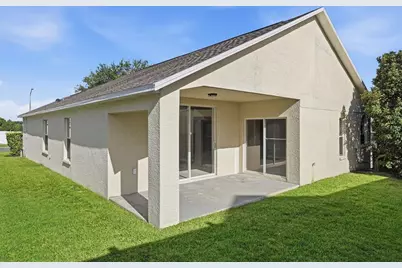 7912 Merchantville Circle, Zephyrhills, FL 33540 - Photo 27