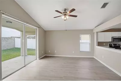 7912 Merchantville Circle, Zephyrhills, FL 33540 - Photo 11