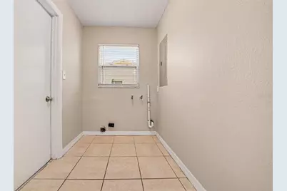 1895 S Ivey Lane, Orlando, FL 32811 - Photo 3