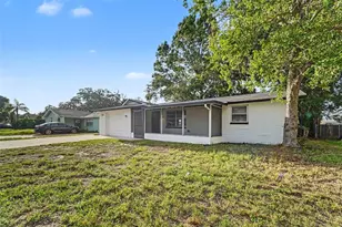 7207 Sandalwood Dr, Port Richey, FL 34668 - Photo 19