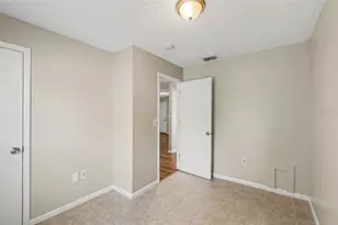 2345 Northview Dr, Lakeland, FL 33810 - Photo 7