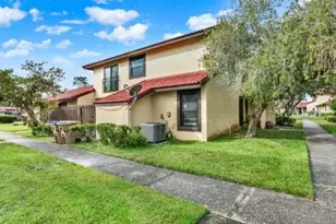 451 Hunter Cir, Kissimmee, FL 34758 - Photo 25
