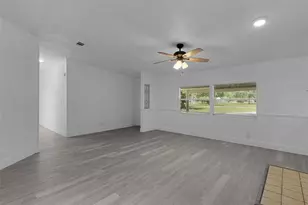 27817 W Pelican Isle Dr, Leesburg, FL 34748 - Photo 17