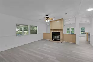 27817 W Pelican Isle Dr, Leesburg, FL 34748 - Photo 11