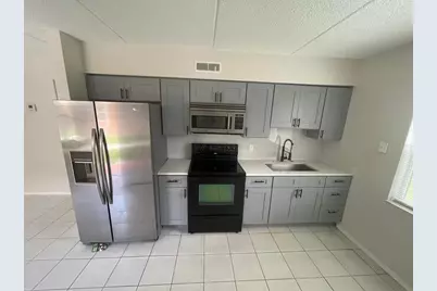 703 Michigan Court #2, Saint Cloud, FL 34769 - Photo 5