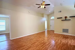 526 Pine Cone Dr, Davenport, FL 33897 - Photo 9