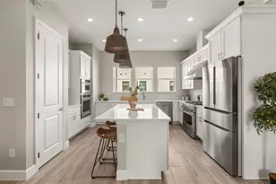 2058 Packing District Wy, Orlando, FL 32804 - Photo 3