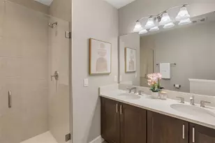 2058 Packing District Wy, Orlando, FL 32804 - Photo 15