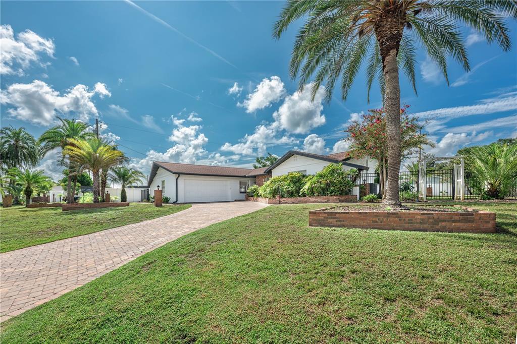 2826 Ambergate Rd - 2826 Ambergate Rd, Winter Park, FL 32792 Luxury Property | Jose Angel Pina