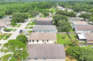 1422 Lake Shore Ranch Dr, Seffner, FL 33584 - Photo 33