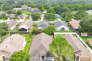 1422 Lake Shore Ranch Dr, Seffner, FL 33584 - Photo 35