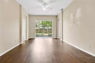 1422 Lake Shore Ranch Dr, Seffner, FL 33584 - Photo 19