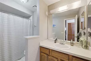 5583 Long Lake Dr, Orlando, FL 32810 - Photo 11