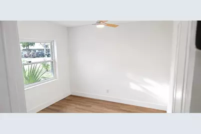 180 N Kentucky Avenue, Umatilla, FL 32784 - Photo 15