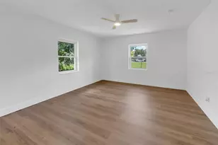 180 N Kentucky Ave, Umatilla, FL 32784 - Photo 29
