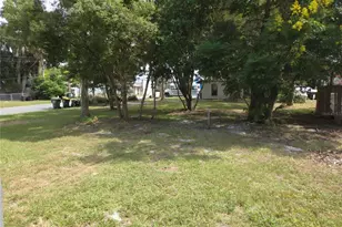 180 N Kentucky Ave, Umatilla, FL 32784 - Photo 53