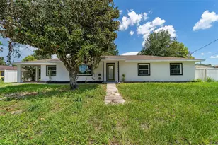 180 N Kentucky Ave, Umatilla, FL 32784 - Photo 1