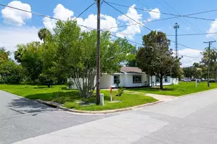 180 N Kentucky Ave, Umatilla, FL 32784 - Photo 23