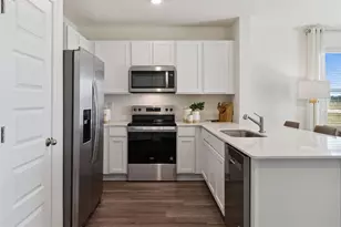 4294 Butterscotch Cir, Lakeland, FL 33811 - Photo 7