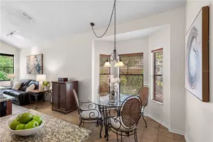 3920 Running Water Dr, Orlando, FL 32829 - Photo 11