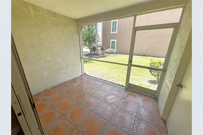 6235 Bayside Key Drive, Tampa, FL 33615 - Photo 11