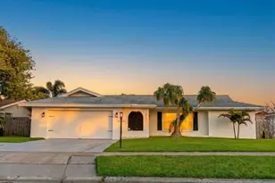 13923 Brewster Dr, Largo, FL 33774 - Photo 1