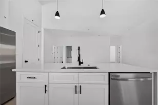 15809 Melport Cir, Port Charlotte, FL 33981 - Photo 21