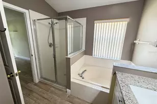 1221 Singleton Cir, Groveland, FL 34736 - Photo 17