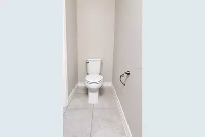 5012 Sylvester Loop, Tampa, FL 33610 - Photo 5