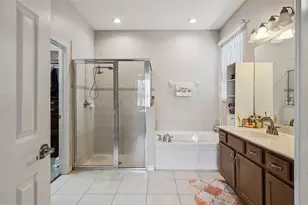 3918 Watersend Dr, Orlando, FL 32829 - Photo 23
