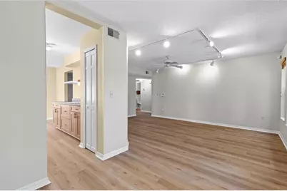 2367 Coach House Boulevard #1308, Orlando, FL 32812 - Photo 7