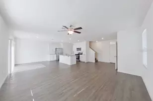 32048 Katelin Cir, Leesburg, FL 34748 - Photo 3