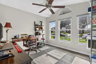 2902 Afton Cir, Orlando, FL 32825 - Photo 17