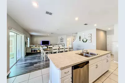 405 Kestrel Drive, Groveland, FL 34736 - Photo 17