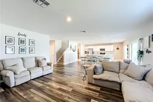 405 Kestrel Dr, Groveland, FL 34736 - Photo 9