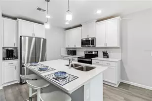 385 Cape Honeysuckle Pl, Sanford, FL 32771 - Photo 11