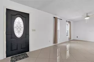 13635 Berkshire Ct, Grand Island, FL 32735 - Photo 5