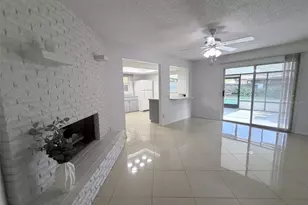 13635 Berkshire Ct, Grand Island, FL 32735 - Photo 5